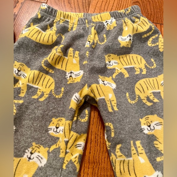Toddler Boy Carter's Green and Gray Animal Print Pajama Bottoms and Set size 4T - Picture 3 of 11